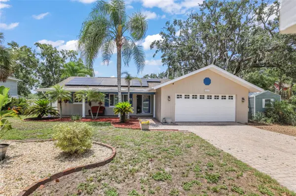 5761 COLONIAL DR, New Port Richey, FL 34653