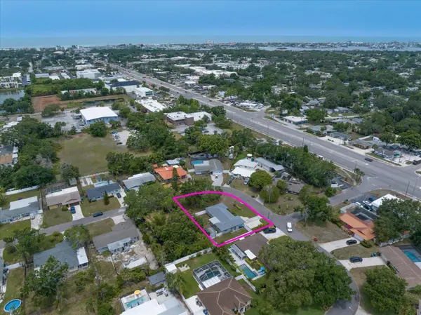 13514 OVAL DR W, Largo, FL 33774