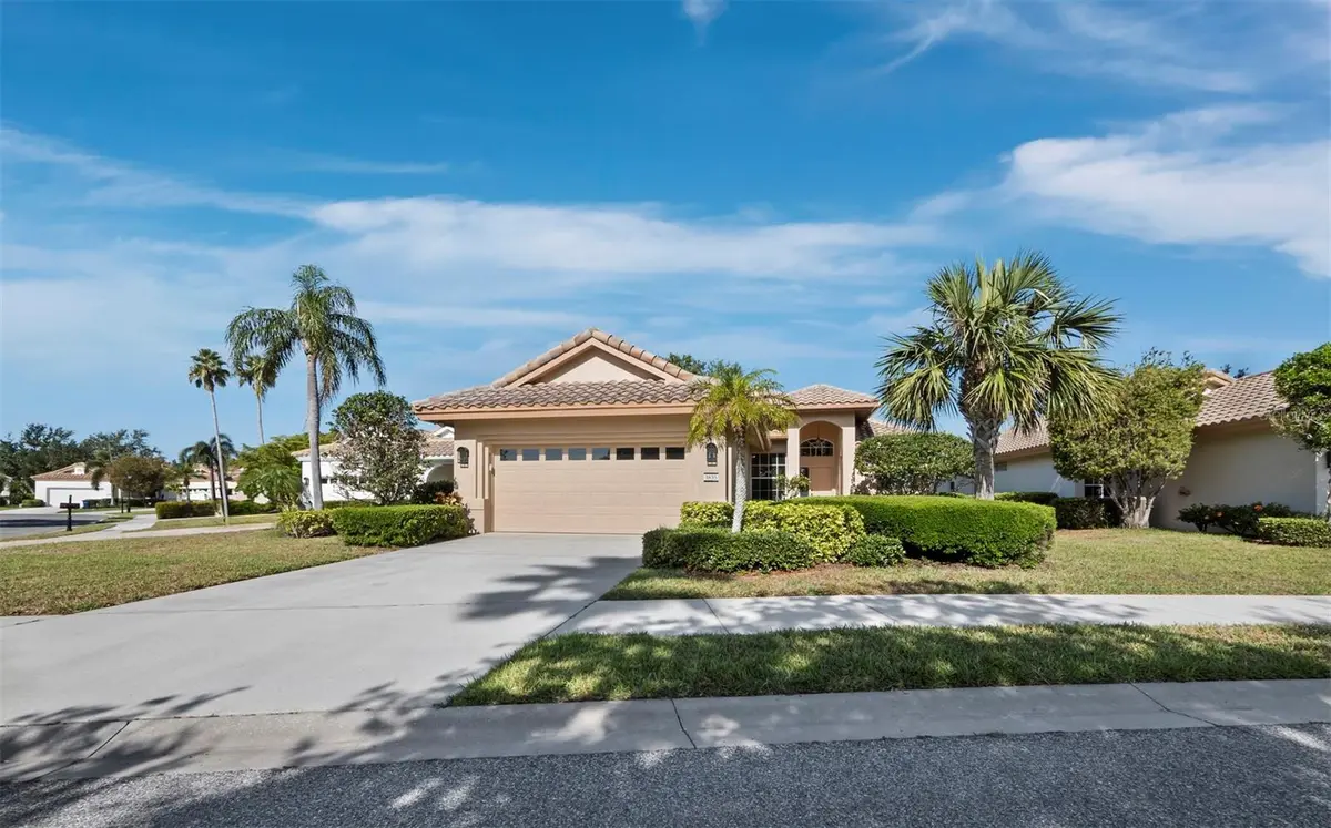 3835 ALAMANDA DR, Sarasota, FL 34238