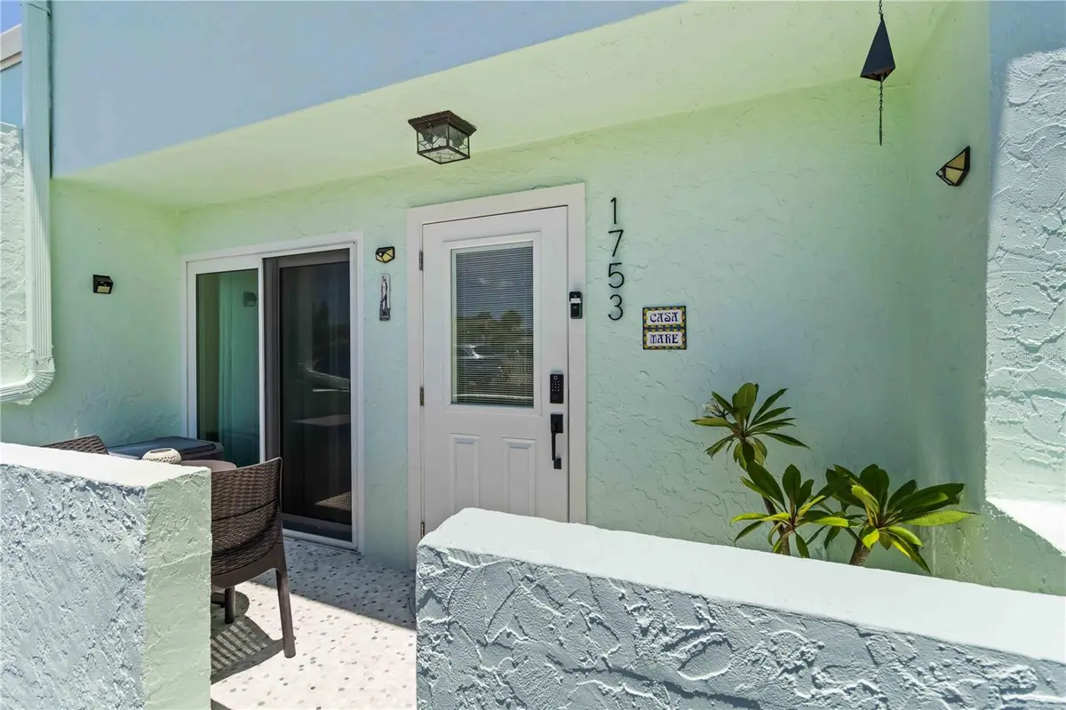 1753 DAWN ST #305, Sarasota, FL 34231