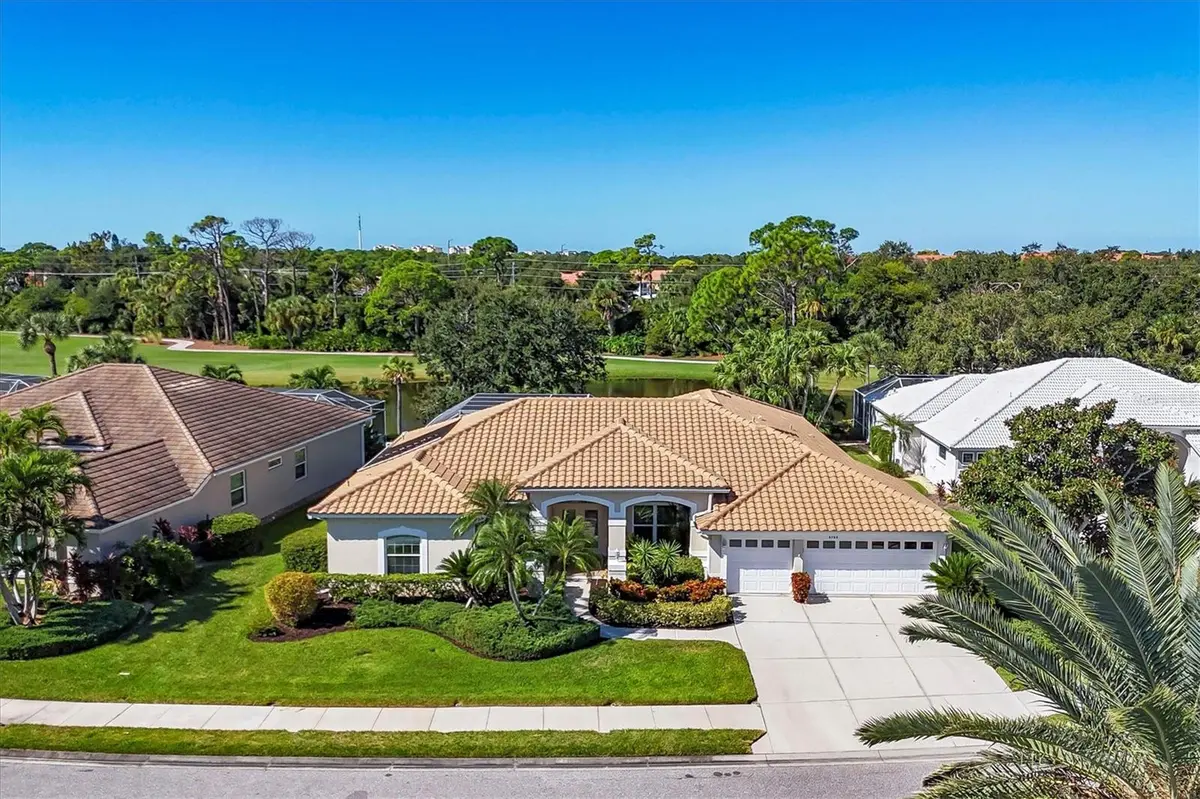 8708 GREY OAKS AVE, Sarasota, FL 34238