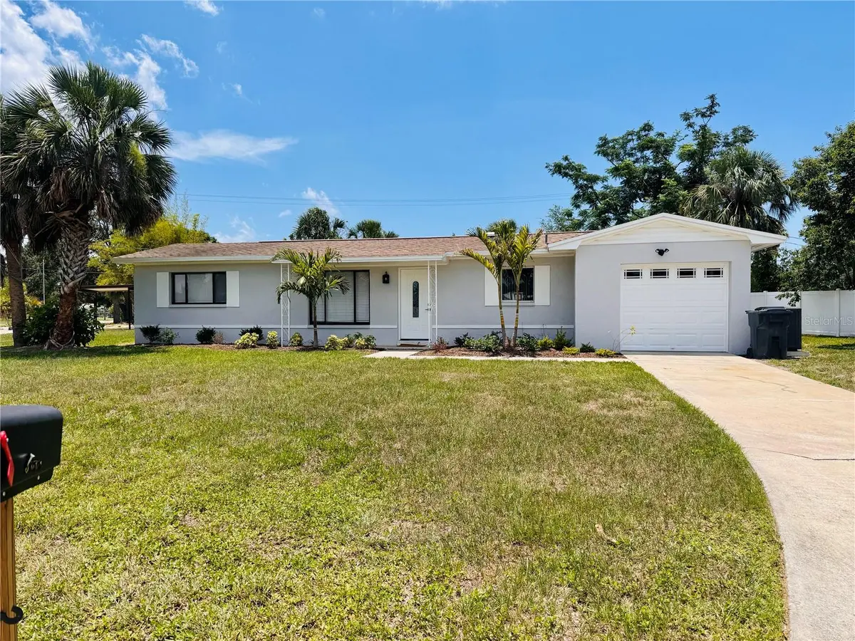 300 FRANCIS DR, Apollo Beach, FL 33572