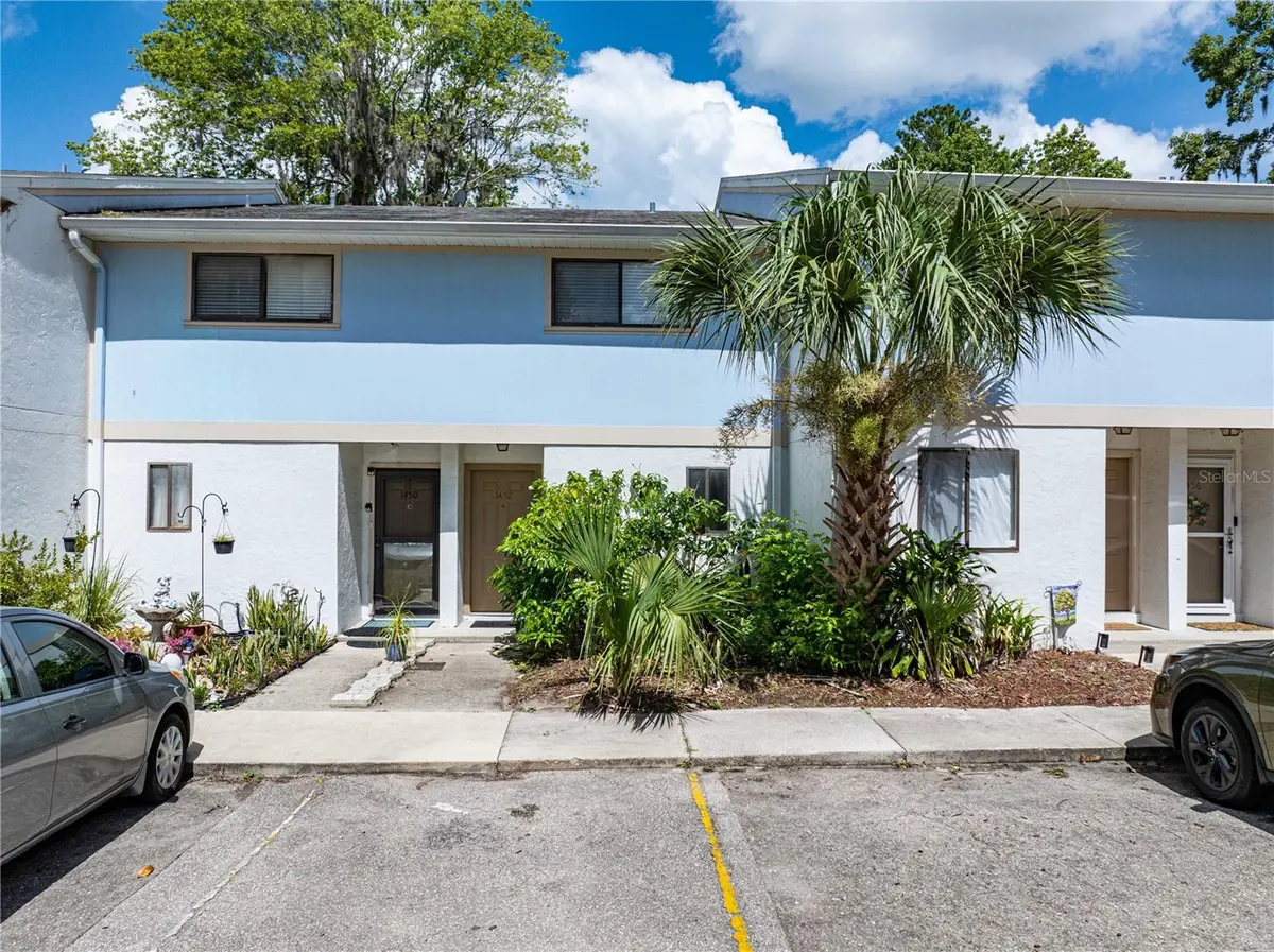 1452 SW 25TH PL #D4, Gainesville, FL 32608