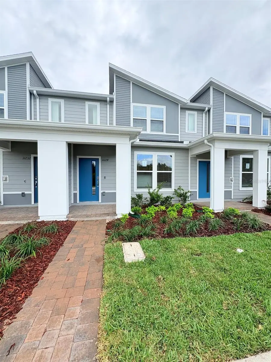 11224 BLUE BAY DR, Orlando, FL 32827