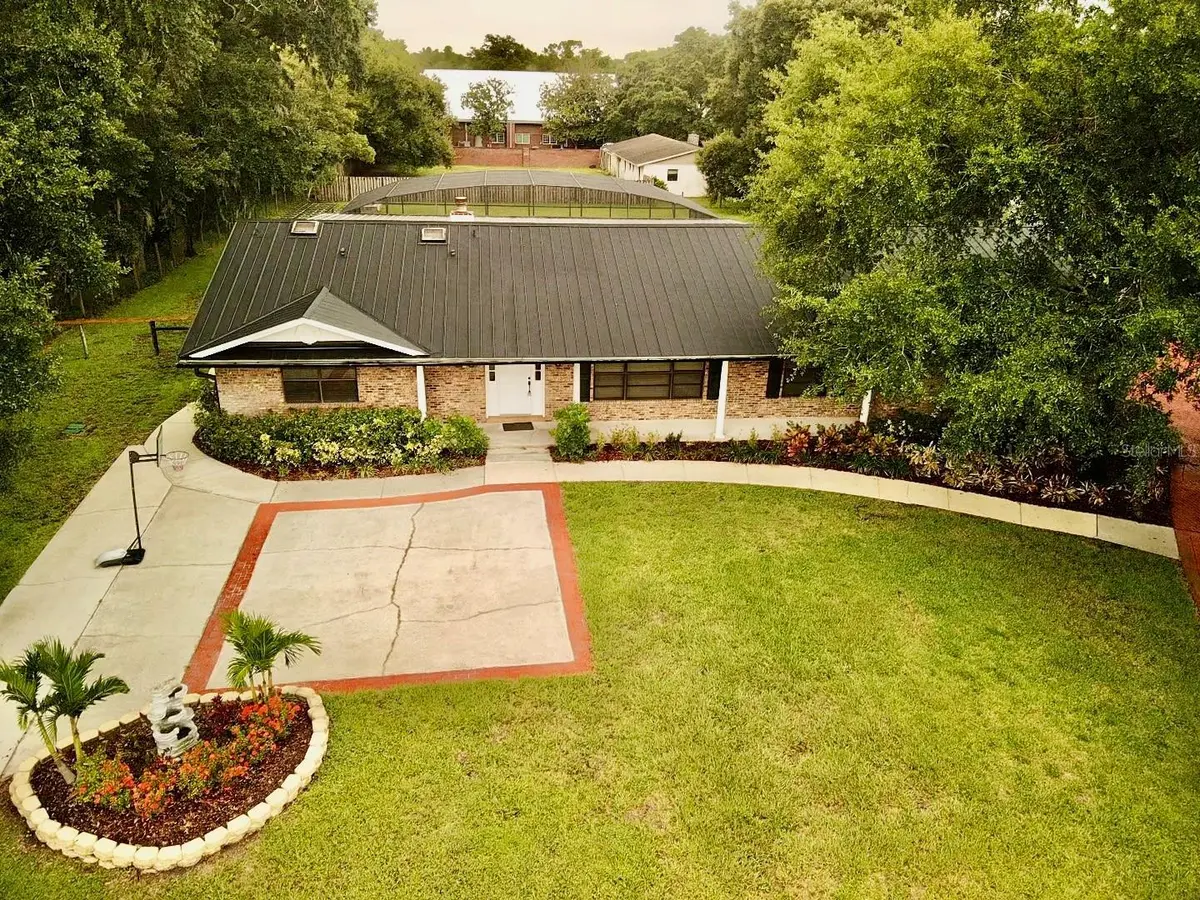 949 SHADOW OAKS RD, Kissimmee, FL 34744