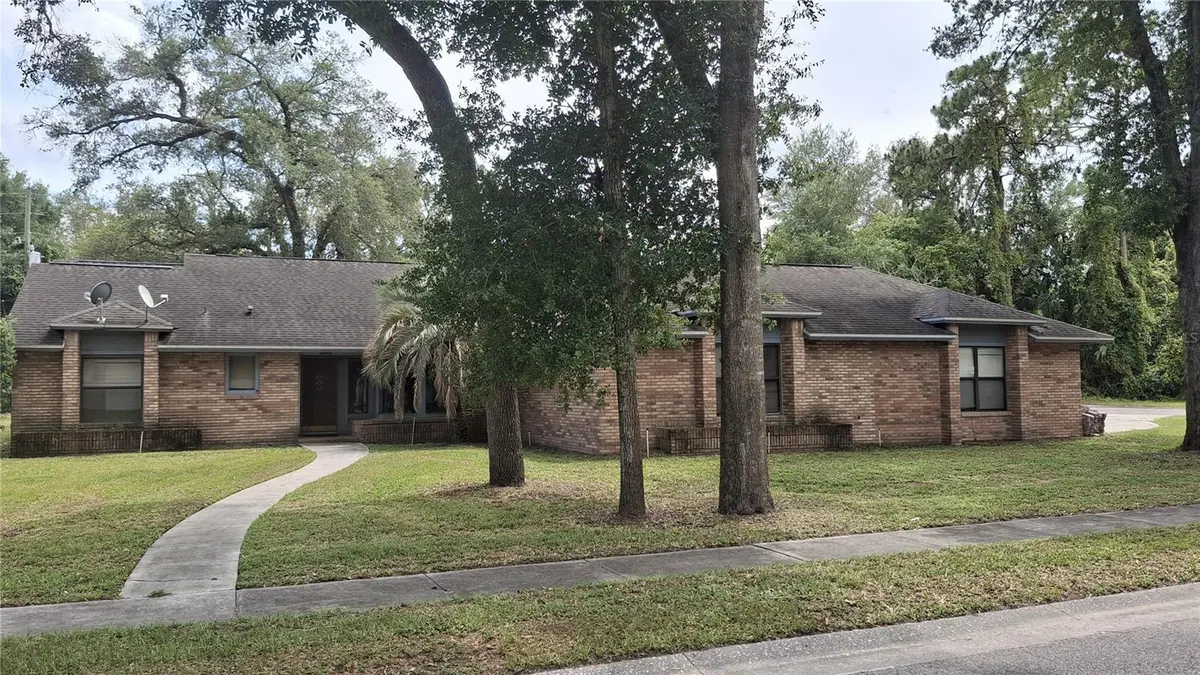 900 RED FOX RD, Altamonte Springs, FL 32714