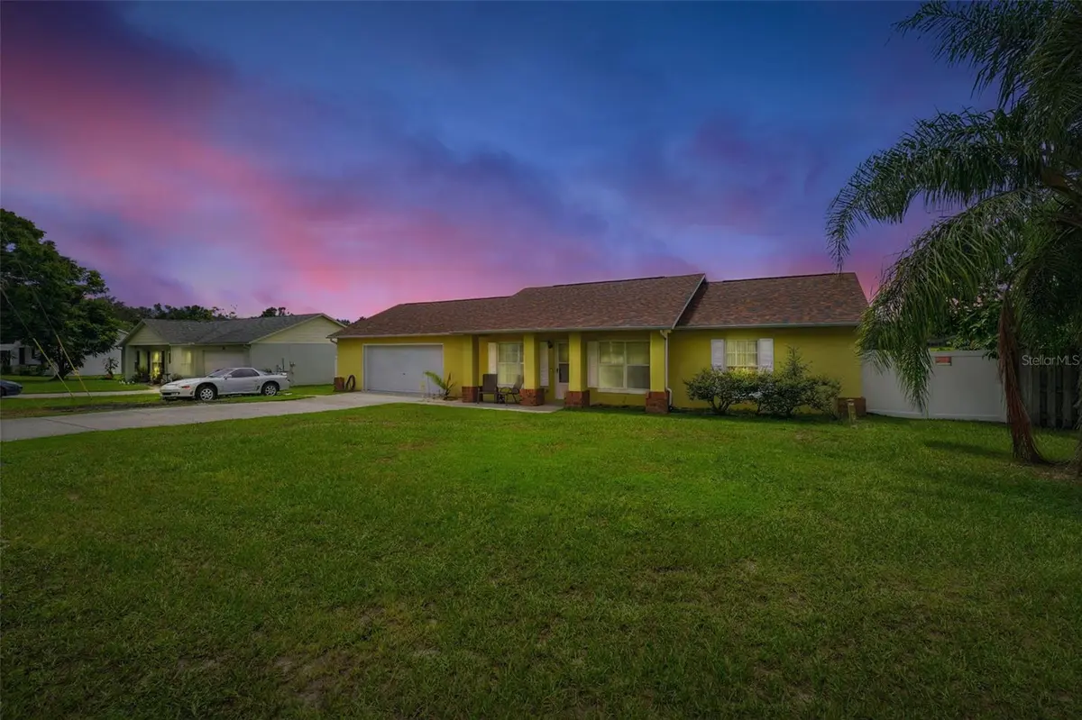 49 LAKE JACKSON DR, Mascotte, FL 34753