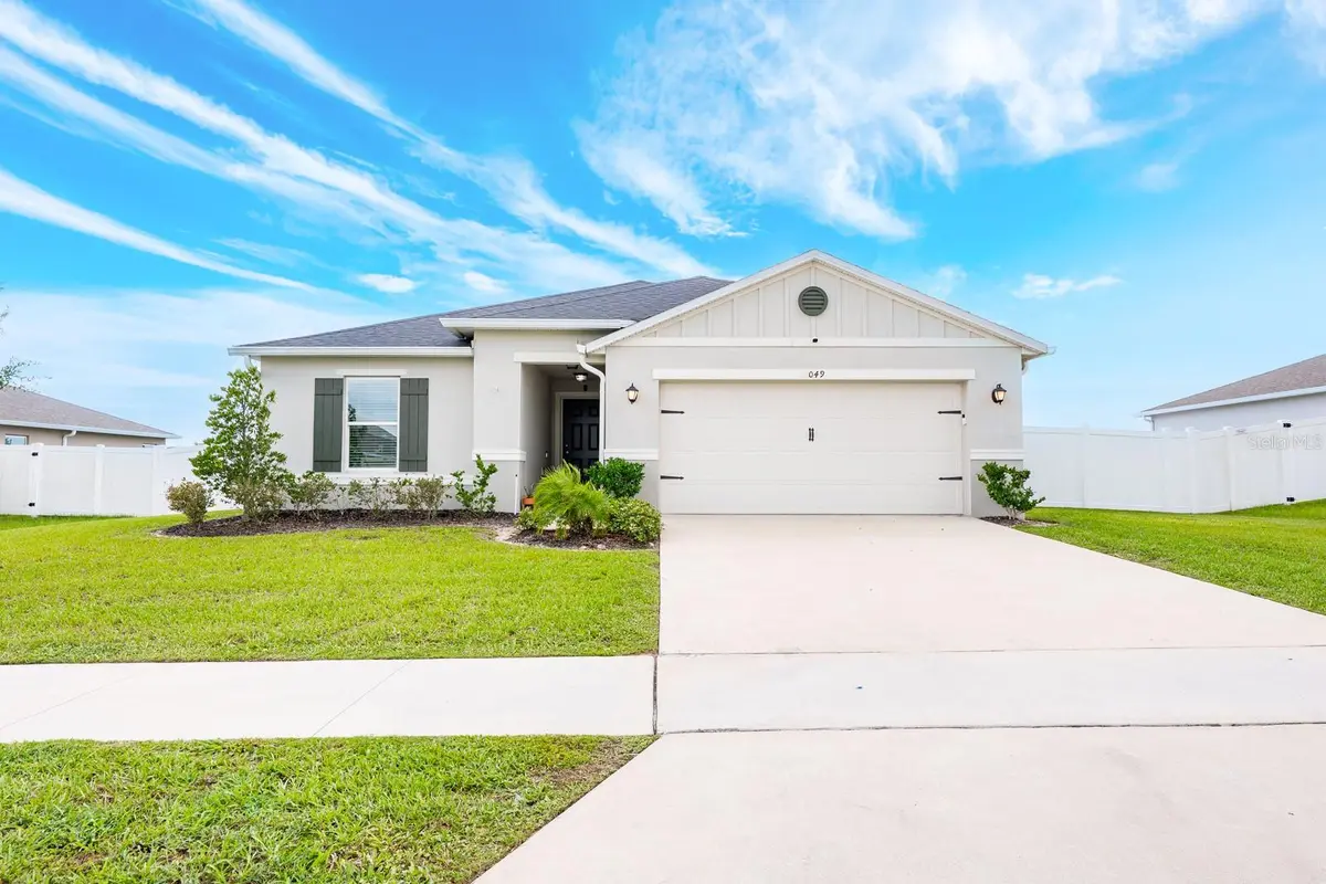 2049 FICUS ST, Mascotte, FL 34753