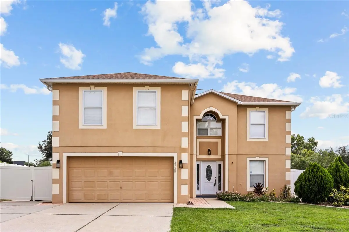 2725 WHITE MAGNOLIA LOOP, Clermont, FL 34711