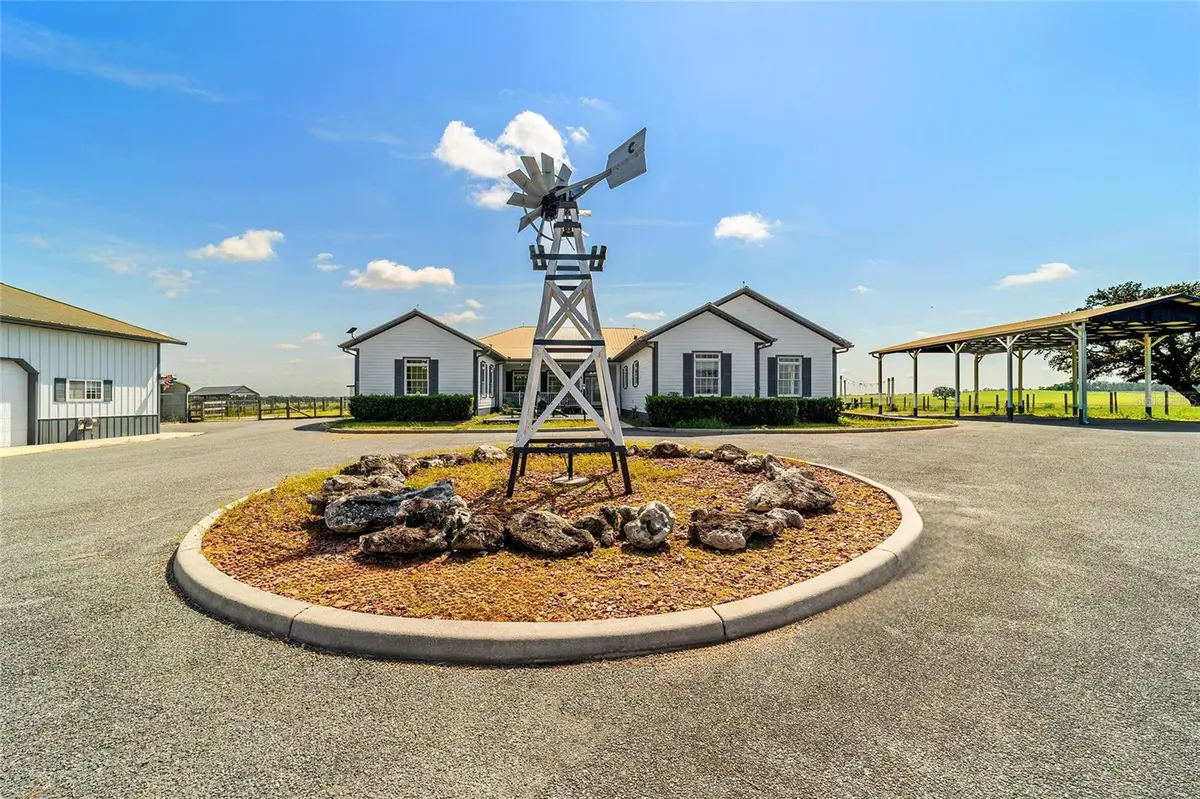 13750 SE 54TH ST, Morriston, FL 32668