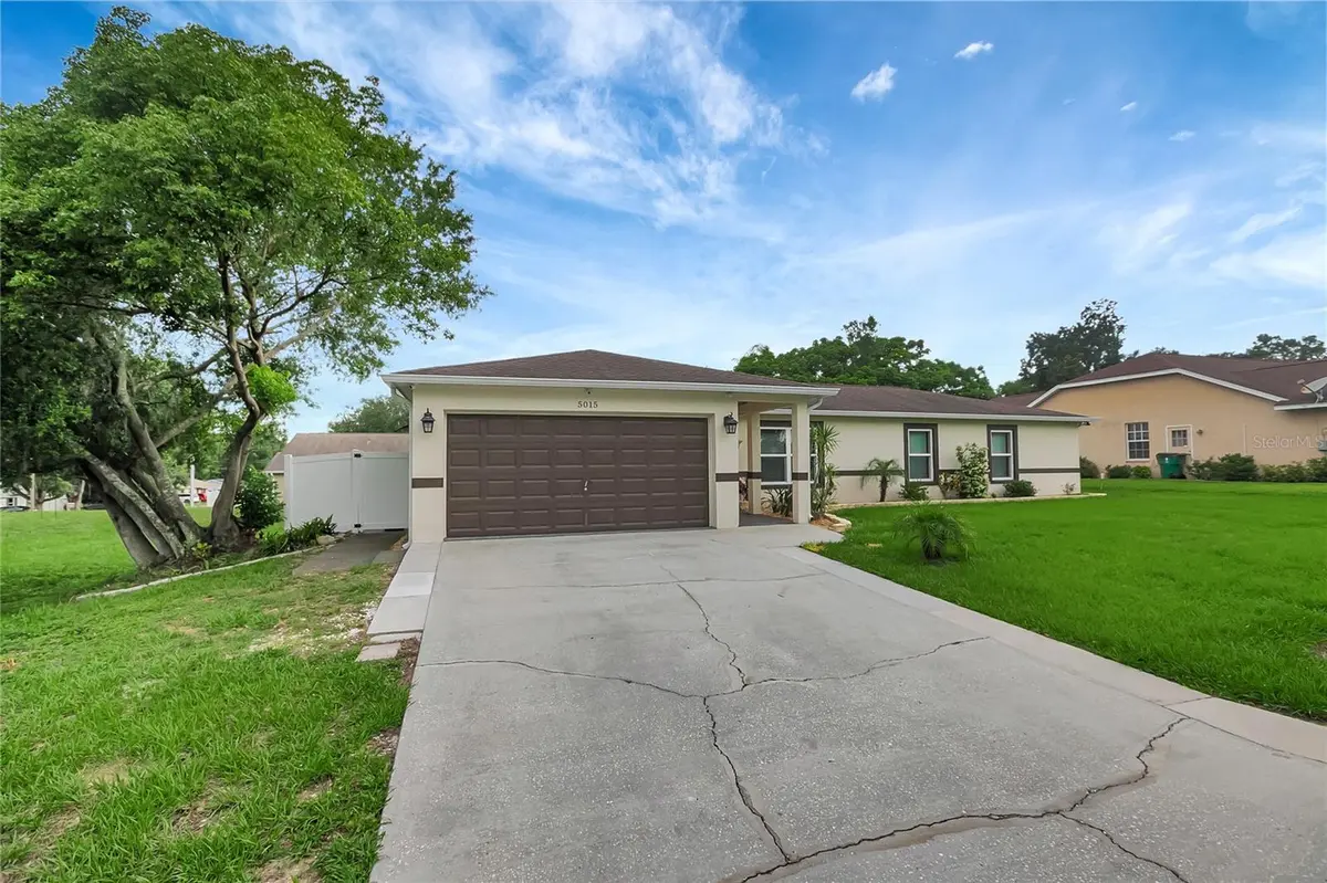 5015 SUMMER HILL DR, Zephyrhills, FL 33542