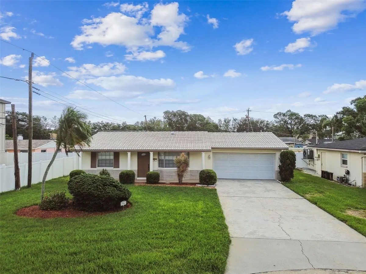 7961 2ND WAY N, St Petersburg, FL 33702