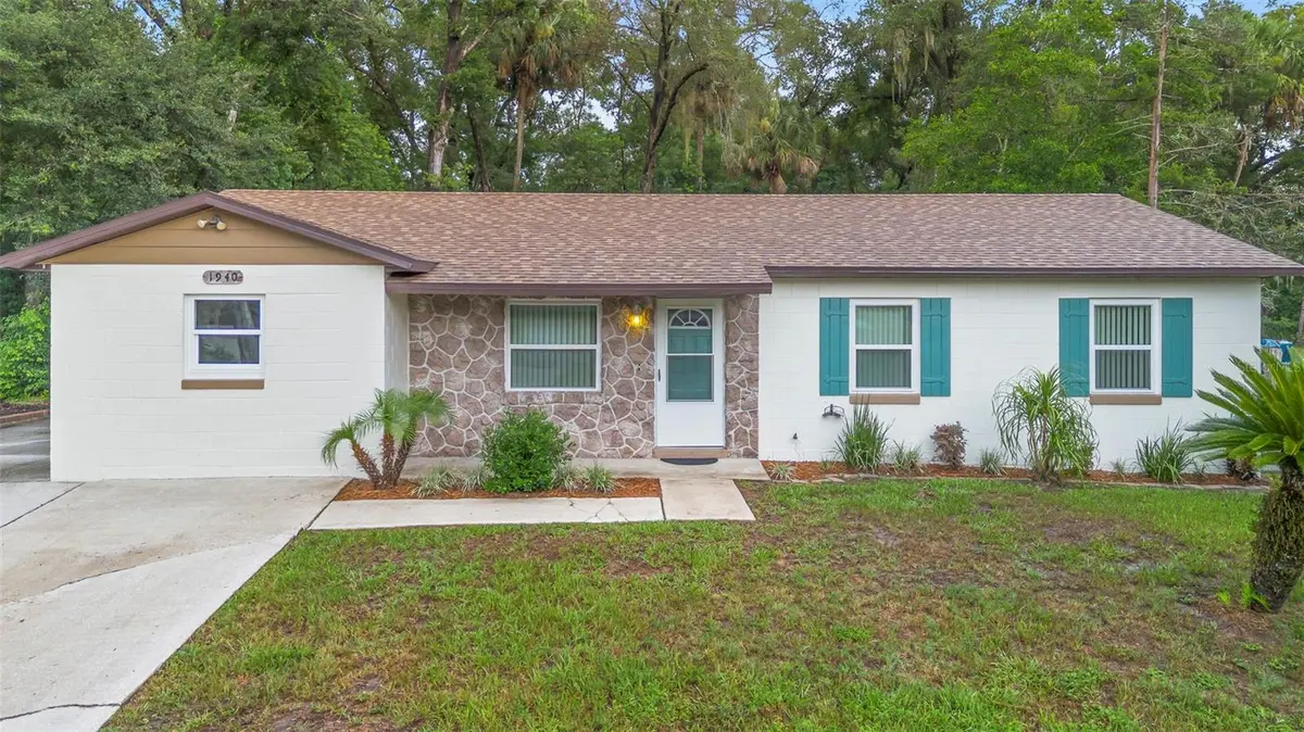 1940 TANGLEWOOD DR, Orange City, FL 32763