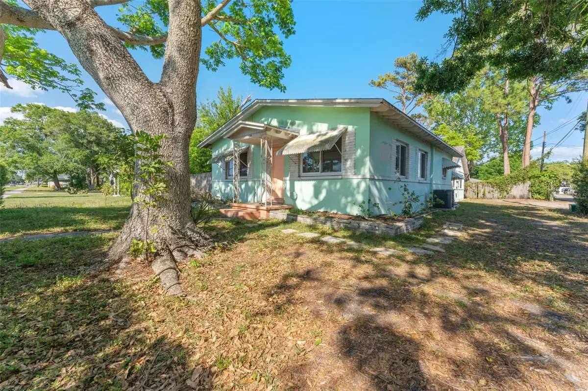 1604 58TH ST S, Gulfport, FL 33707