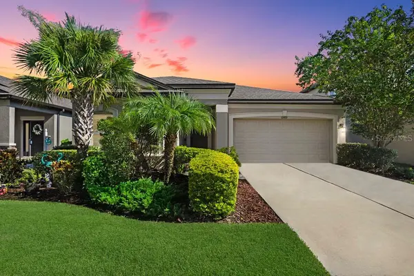 6489 DUTTON DR, Wesley Chapel, FL 33545