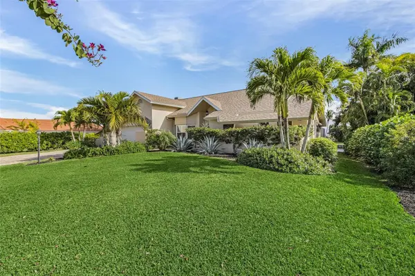 6930 JULIE ANN CT, Fort Myers, FL 33919