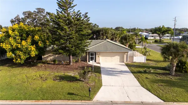 225 CHARDIN DR, Nokomis, FL 34275