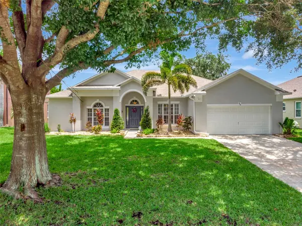 233 LARGOVISTA DR, Oakland, FL 34787