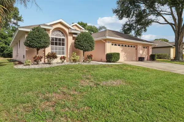 4900 ABACO DR, Tavares, FL 32778