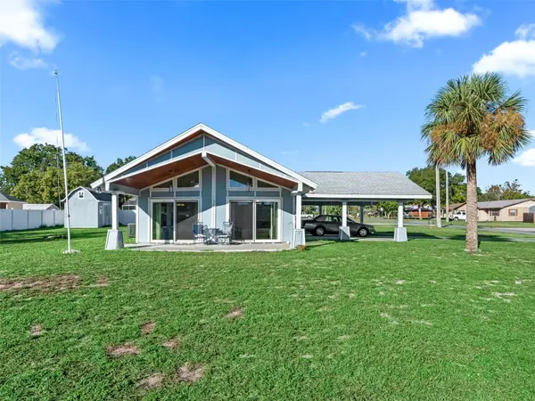 33445 PICCIOLA DR, Fruitland Park, FL 34731