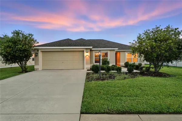 3305 DZURO DR, Oxford, FL 34484