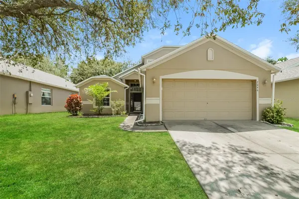 2046 NEWTOWN RD, Groveland, FL 34736