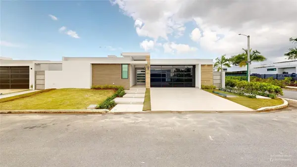 54 DANUBIO, Bayamon, PR 00956
