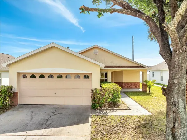 8077 ROARING CREEK CT, Kissimmee, FL 34747