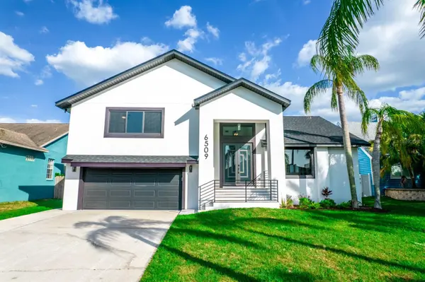 6509 DOLPHIN COVE DR, Apollo Beach, FL 33572