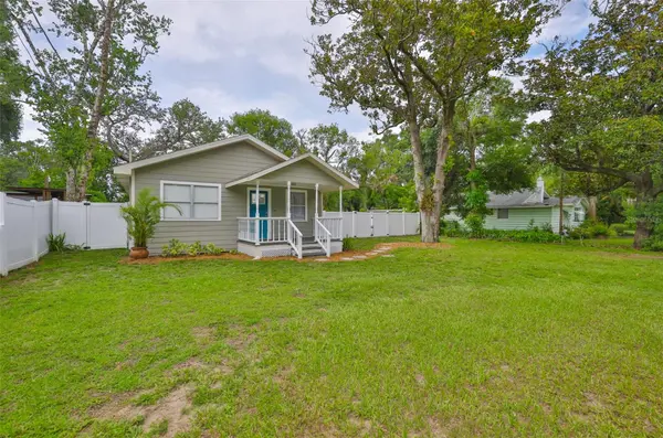 1103 E LAMBRIGHT ST, Tampa, FL 33604