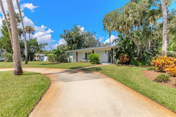 18 E MAGNOLIA AVE, Port Orange, FL 32127