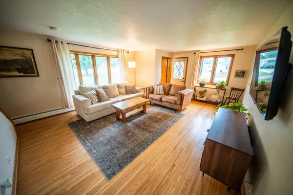 240 1st Ave NE, Oronoco, MN 55960