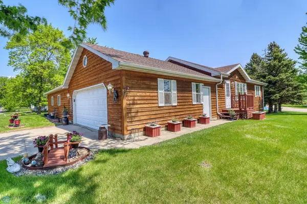 518 2nd ST, Hawley, MN 56549