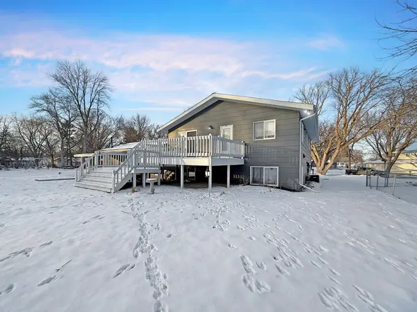 115 Orchard CIR, Montevideo, MN 56265