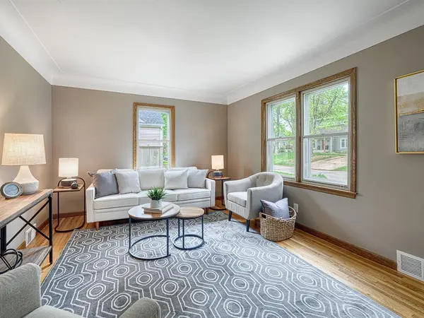 5024 Mayview RD, Minnetonka, MN 55345