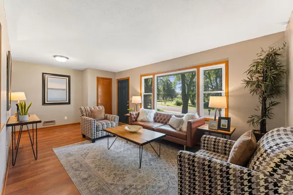 1111 Edgewater AVE, Arden Hills, MN 55112