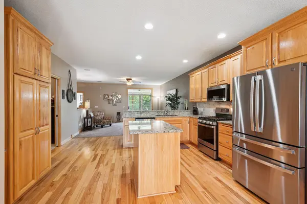 9185 Kahl CT NE, Monticello, MN 55362