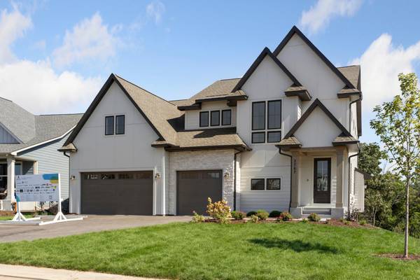 3767 Knightsbridge LN N, Lake Elmo, MN 55042