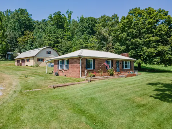 7020 Morgan Creek Rd, Centerville, TN 37033