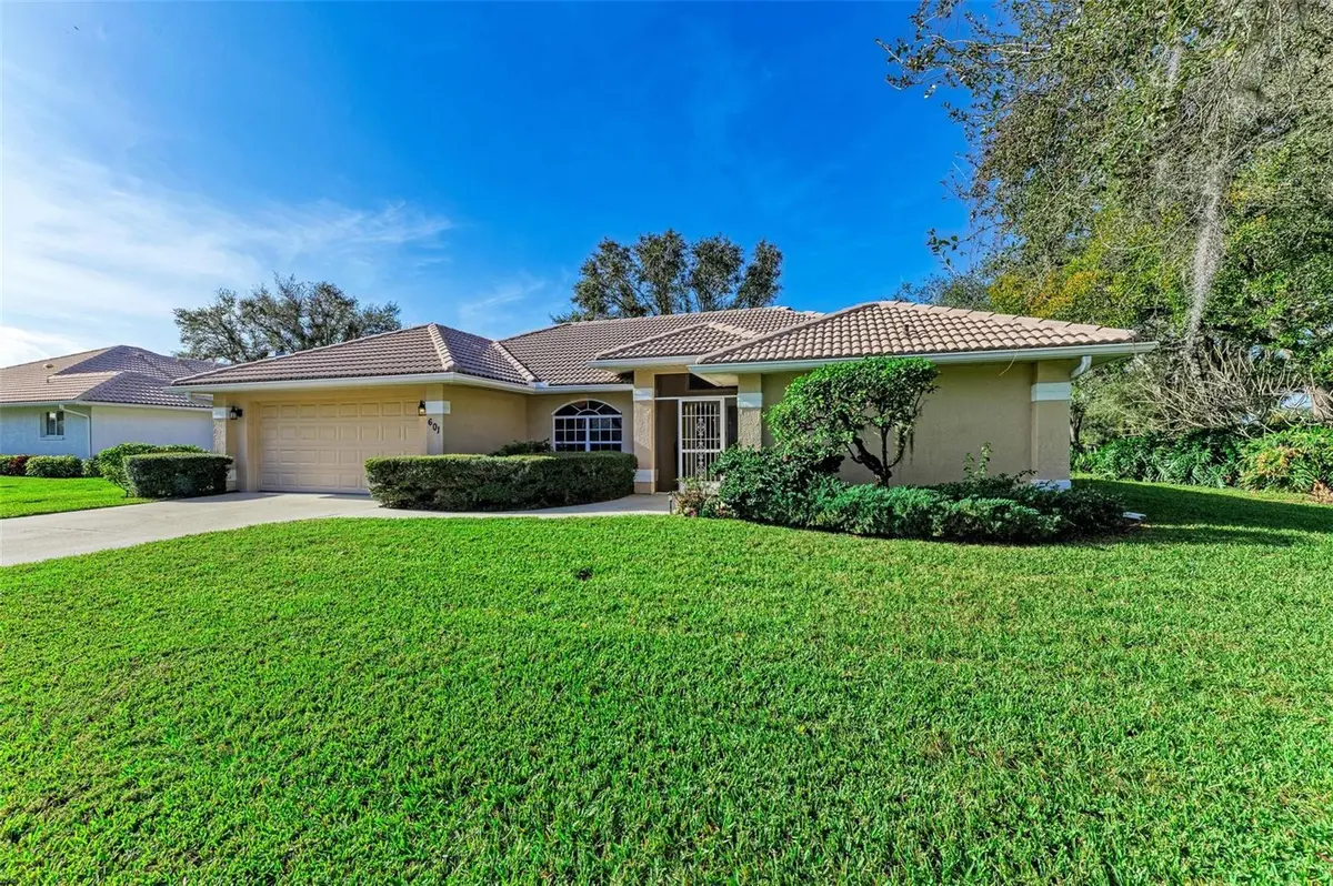 601 LAKESCENE DR, Venice, FL 34293