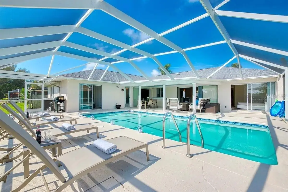 3211 SE 4TH PL, Cape Coral, FL 33904