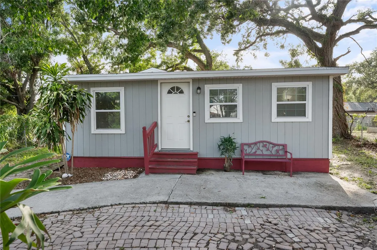 2005 GILLESPIE AVE, Sarasota, FL 34234