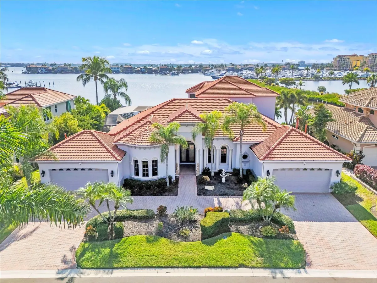 805 3RD ST E, Palmetto, FL 34221