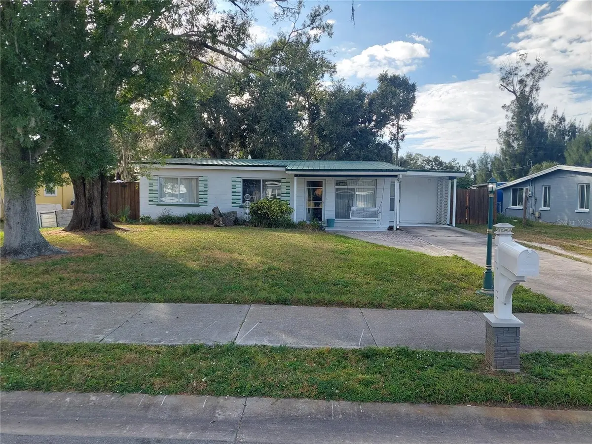 312 W CORNELIUS CIR, Sarasota, FL 34232