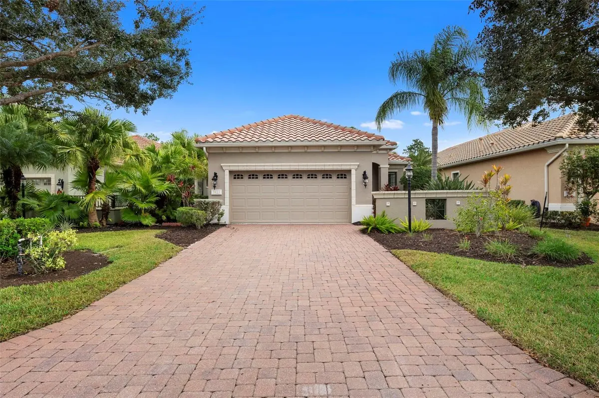 7423 WEXFORD CT, Lakewood Ranch, FL 34202
