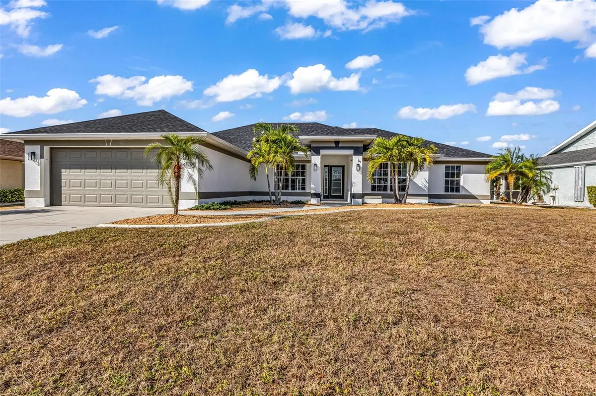 2247 HAMBURG LN, Punta Gorda, FL 33983