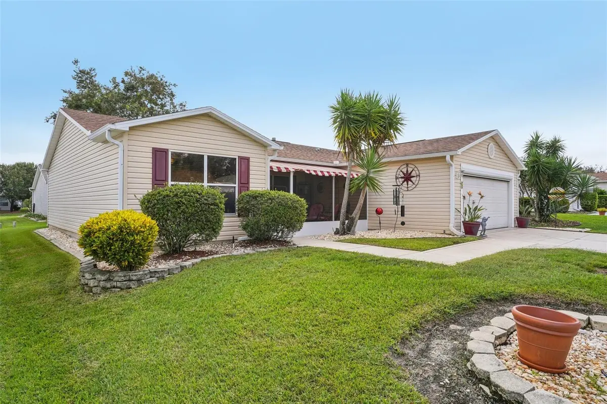 2737 PRIVADA DR, The Villages, FL 32162