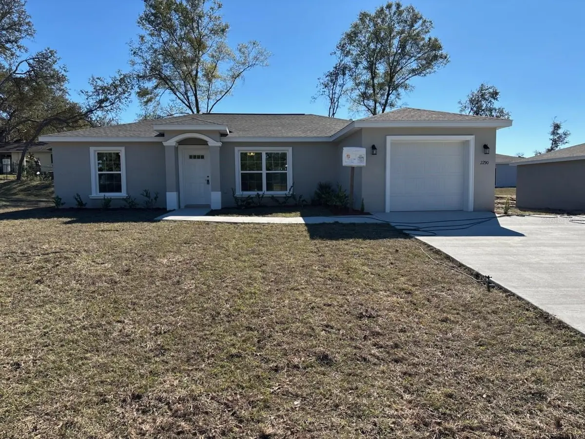 2290 W MENORES DR, Citrus Springs, FL 34434