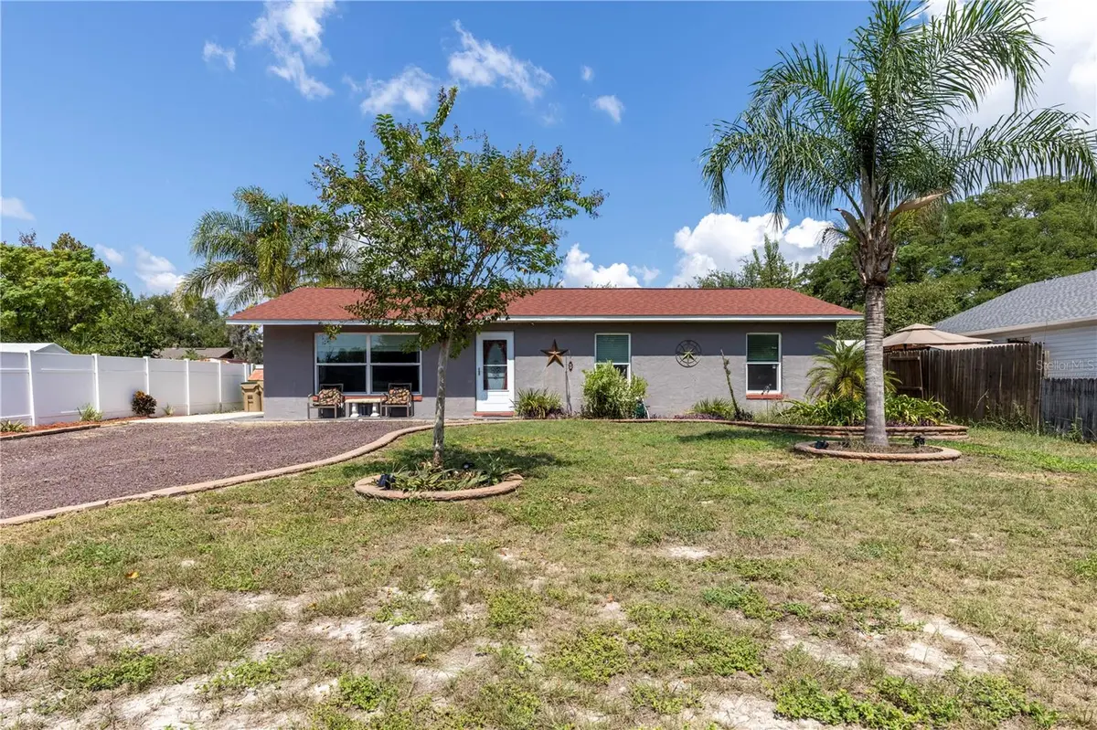 11327 GROVE ST, Leesburg, FL 34788