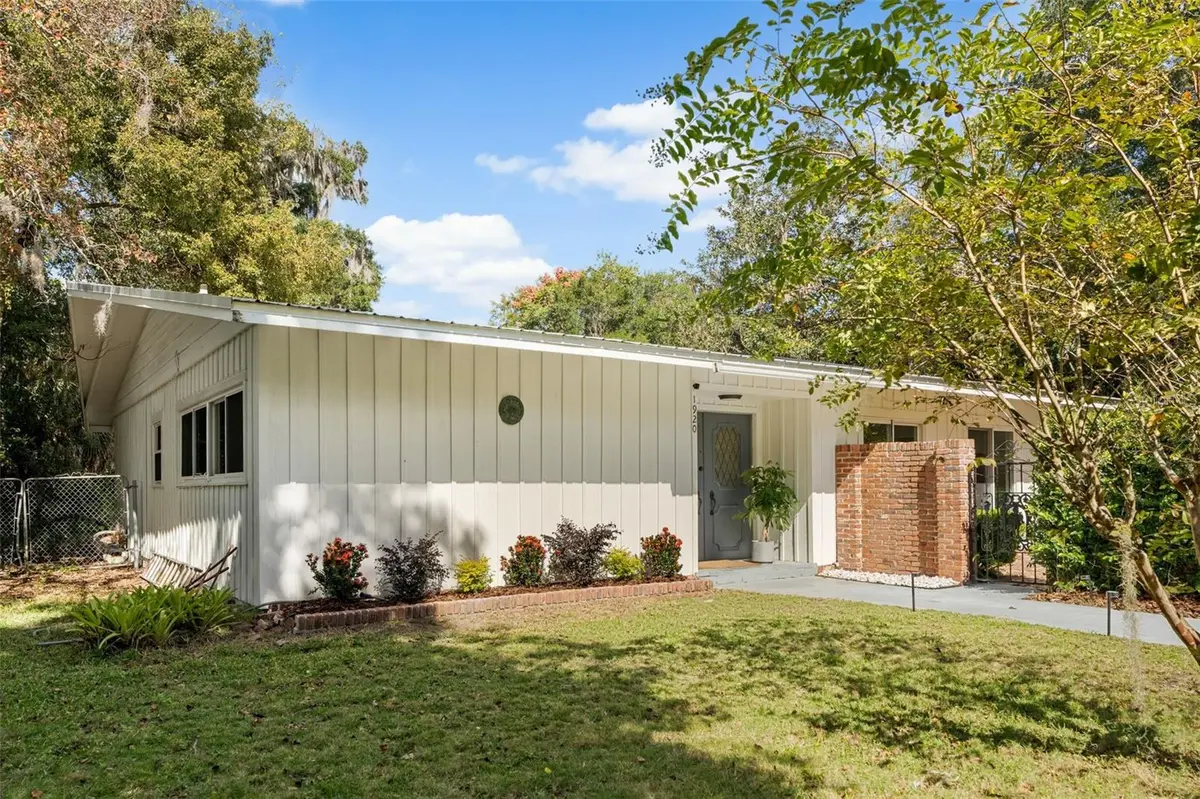 1920 NW 12TH RD, Gainesville, FL 32605